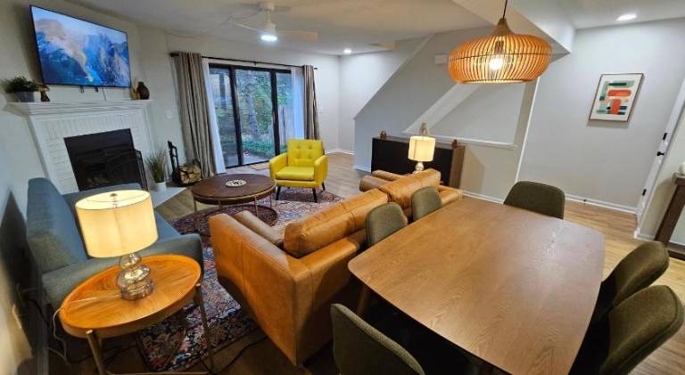 Fully equipped ample vacation home with patio & yard | Pets are welcome — photo 3
