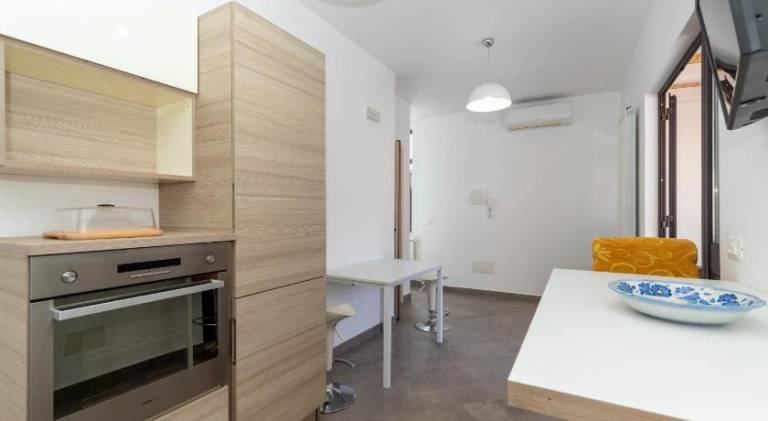 House with 2 rooms for 5 persons — photo 3