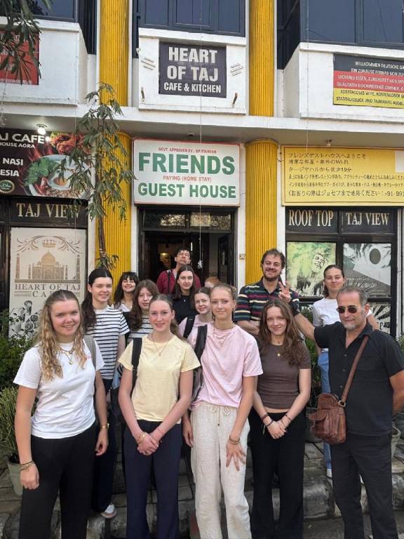 Friends Guest House and Hostel in Agra