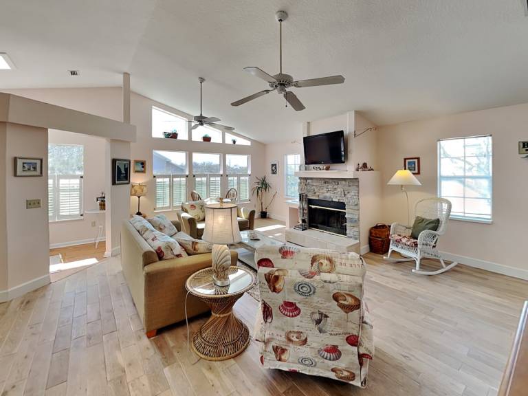 9905SEASCAPEBH12SANH Seascape Beachhouse