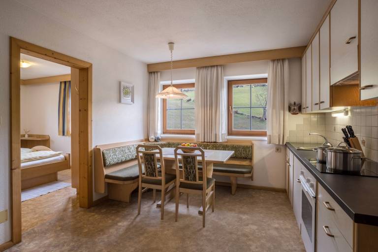 Holiday apartment with grill & yard | Mountain view — photo 3