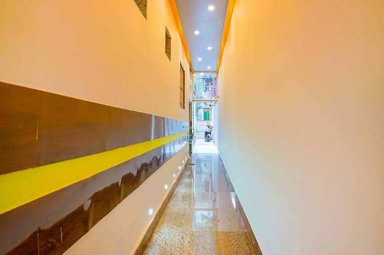 FabHotel Quest