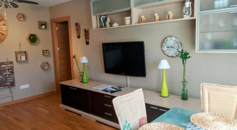 Holiday apartment with garden & pool — photo 3