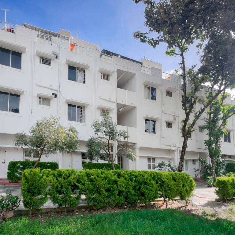 Serviced apartment with terrace in Anekal