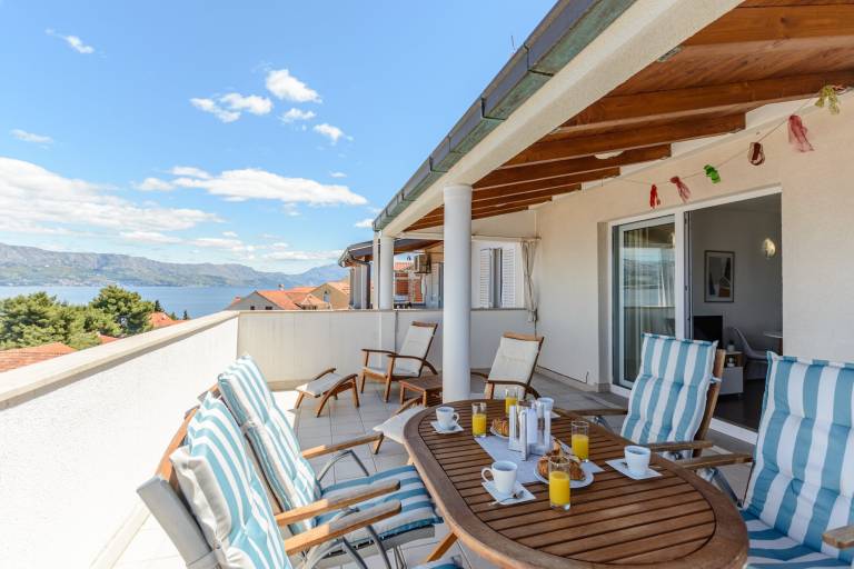 Holiday apartment with BBQ | Sea view in Omis