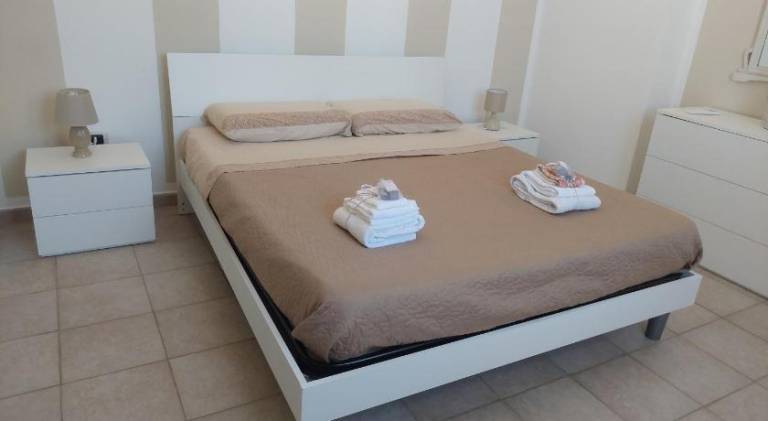 Rental apartment with 2 rooms for 6 persons — photo 2