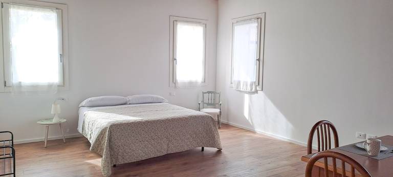 Nice studio with patio | River view | Pet-friendly — photo 3