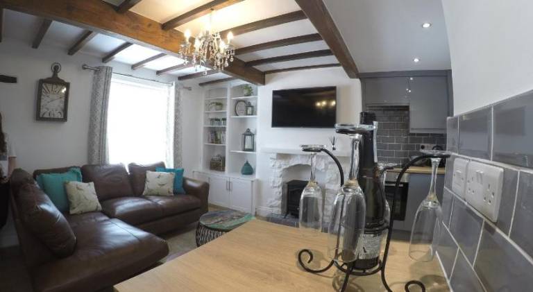 House with 2 rooms for 4 persons — photo 2