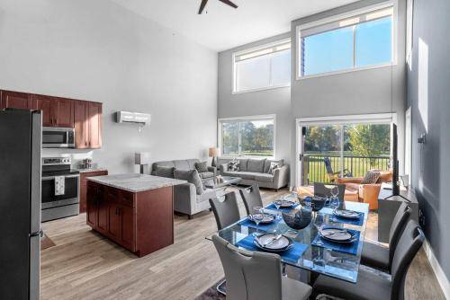 Apartment Bloomfield Hills