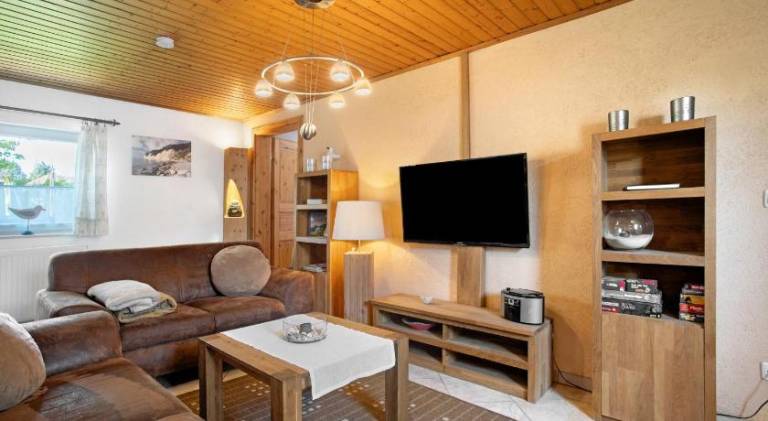 Apartment with 2 rooms for 5 persons — photo 2