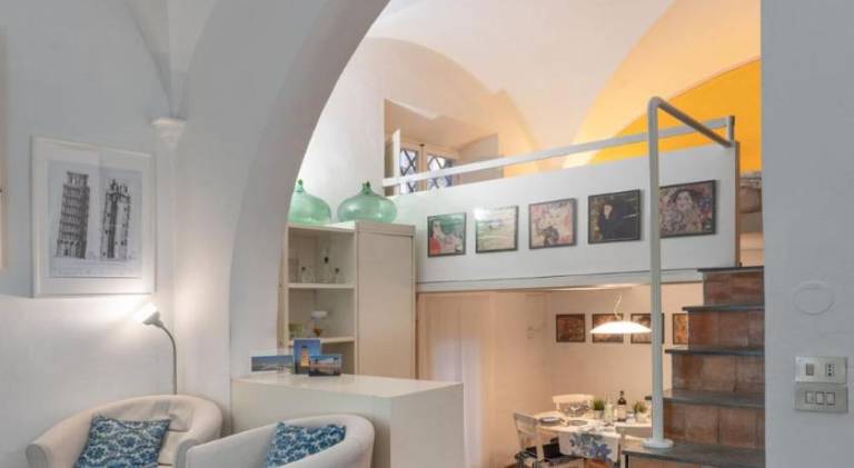 Le volte air conditioned loft in Pisa