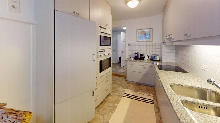 Apartment Chavallera 5 - Tastefully Furnished 3.5-Room Apartment in St. Moritz — photo 4