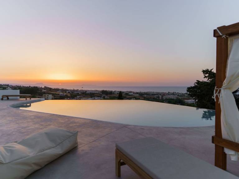 Villa mit Meerblick und privatem Pool, BBQ 1,5km vom Strand entfernt — photo 2