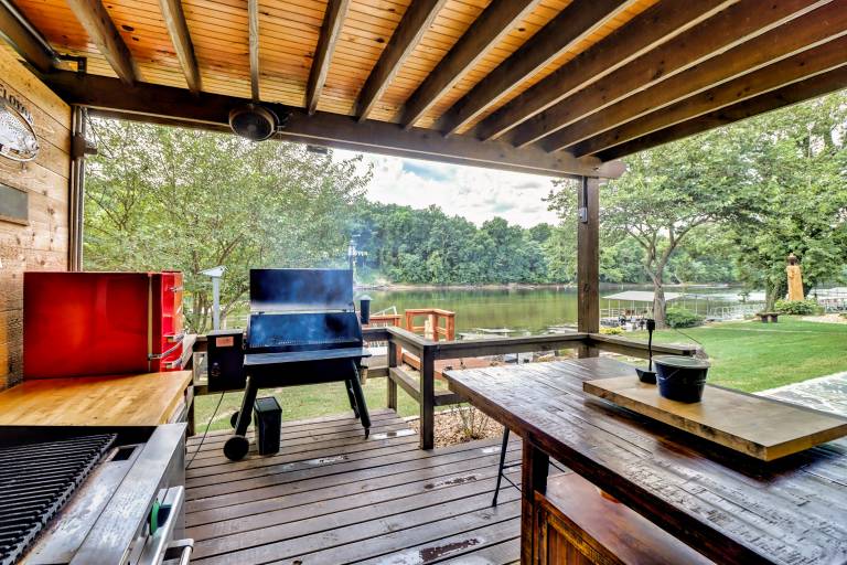 House  Bull Shoals