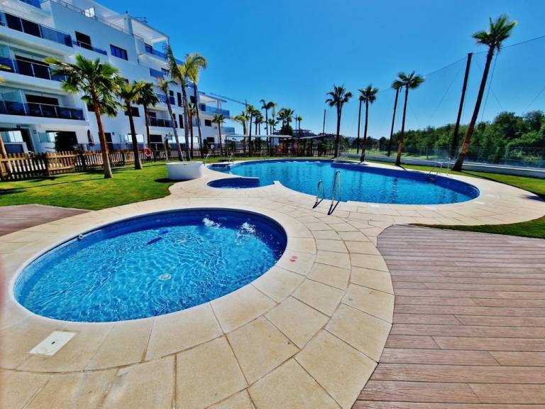 Holiday apartment with terrace & pool in Granada