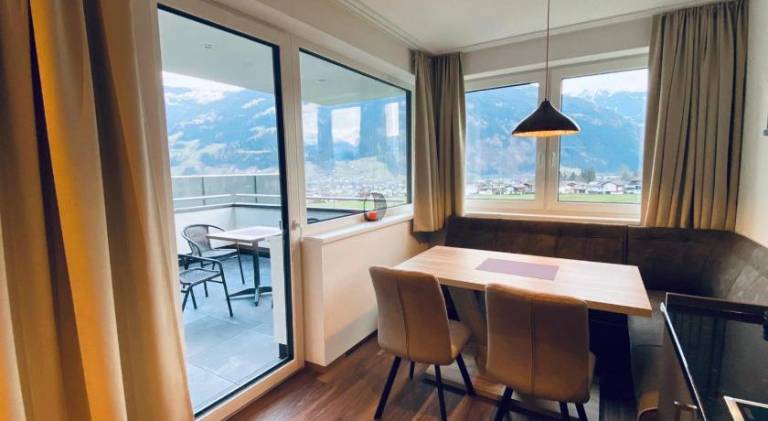 Apartment with 2 rooms for 5 persons — photo 4