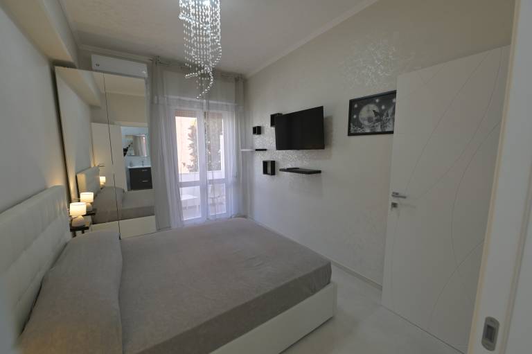 Double Room 1 with Wi-Fi and Air Conditioning — photo 2