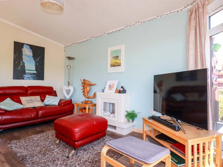 Cottage with jacuzzi & garden | Beach view — photo 5