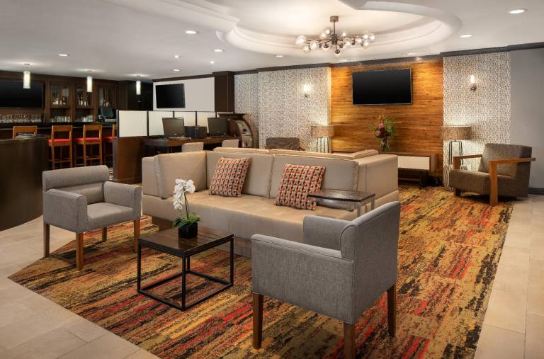 Four Points by Sheraton Hotel & Suites San Francisco Airport — photo 4