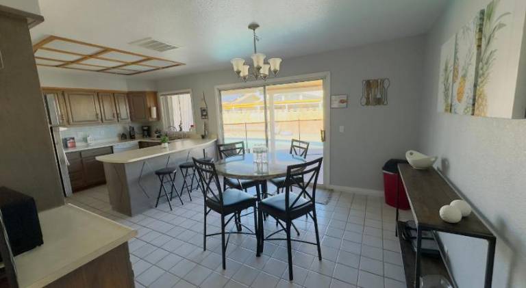 House with private pool & barbecue — photo 5