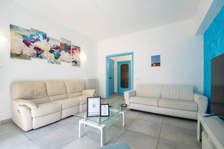 Family-friendly pleasant holiday apartment with yard & barbecue | Beach nearby | Pet-friendly — photo 2