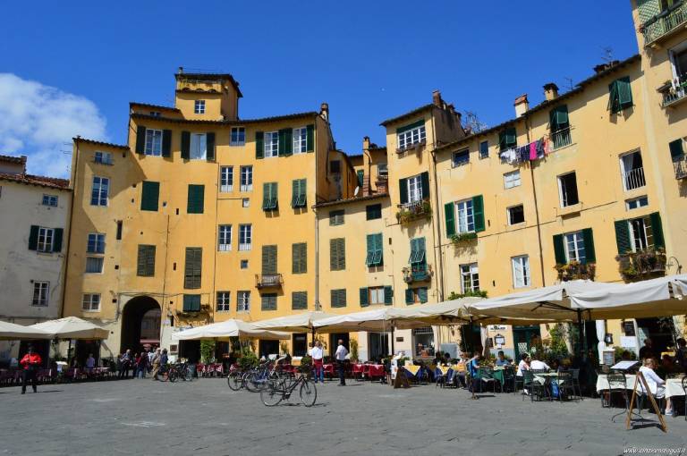 Hotel La Luna in Lucca