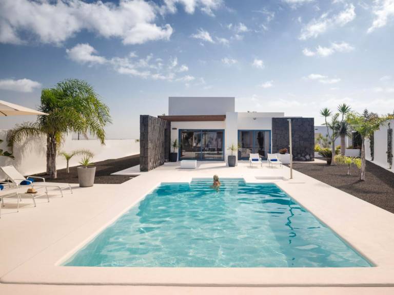 Casa Playa Blanca