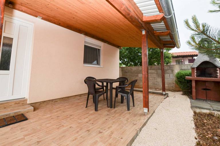 House with terrace, grill & yard in Rovinj