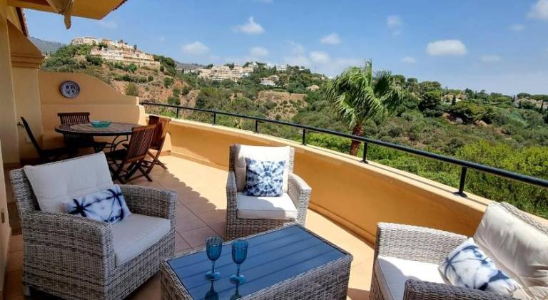 Holiday apartment with private pool & patio | Dogs allowed in Marbella