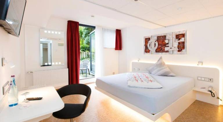 Hotel Am Dusseldorfer Platz — photo 2