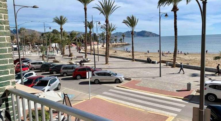 Rental apartment with terrace & garden in Mazarrón