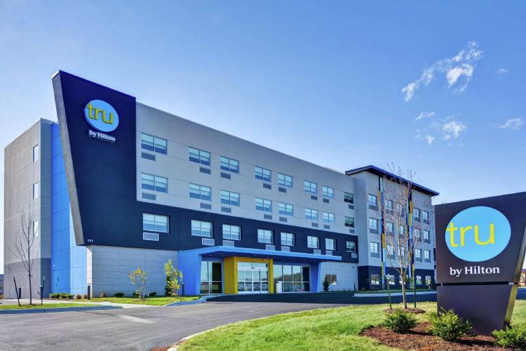 Tru by Hilton Shepherdsville Louisville South in Louisville, KY