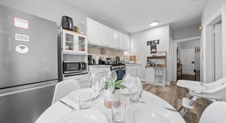 "Charming Apartment - Just 35 min to Manhattan" — photo 5