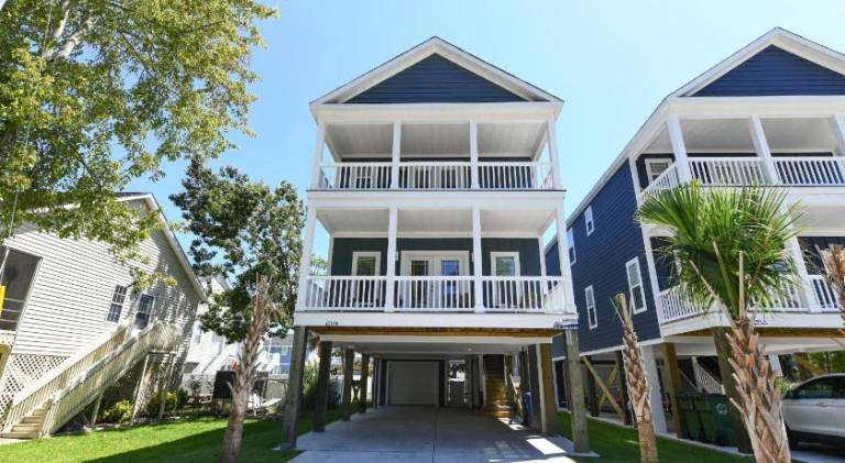House | Beach nearby | Pets allowed in Garden City, SC