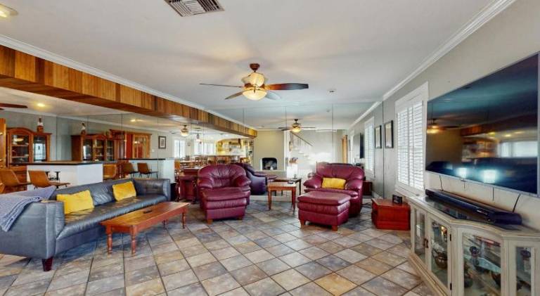Pleasant house | Pet-friendly in Corpus Christi, TX