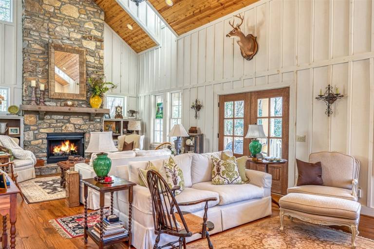 Cabin Cashiers