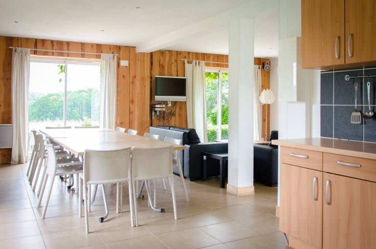 Spacious and bright holiday home in the heart of Périgord, terrace, pool & nature — photo 3