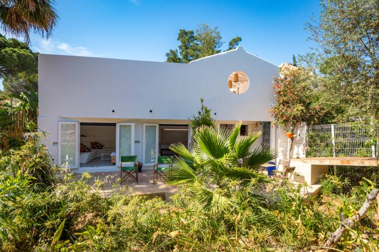 Fully equipped villa with garden, private pool & grill | Pets are welcome — photo 4