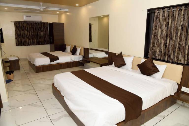 HOTEL ABU INN