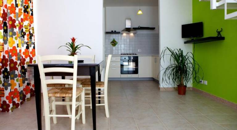 Apartment with patio, pool & yard | Good for workation | Dogs allowed — photo 2