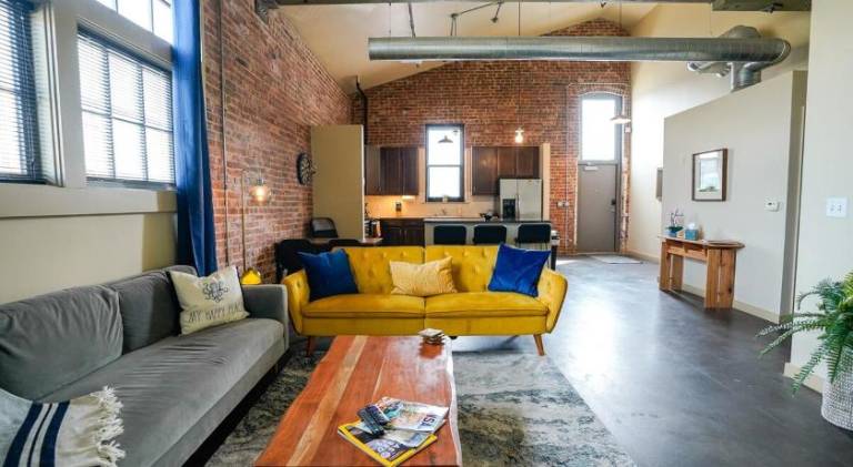 Ample apartment | Pet-friendly — photo 3