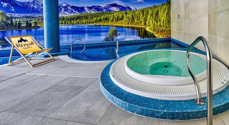 Holiday apartment with jacuzzi, pool & sauna in Szklarska Poreba