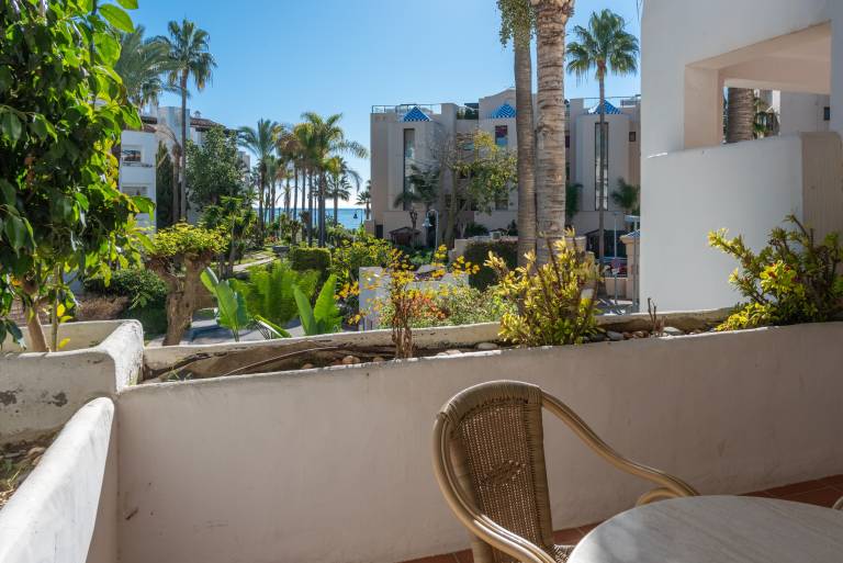 Apartment 'Apartamento De Lujo A 30m Playa' with Sea View, Wi-Fi and Air Conditioning — photo 2