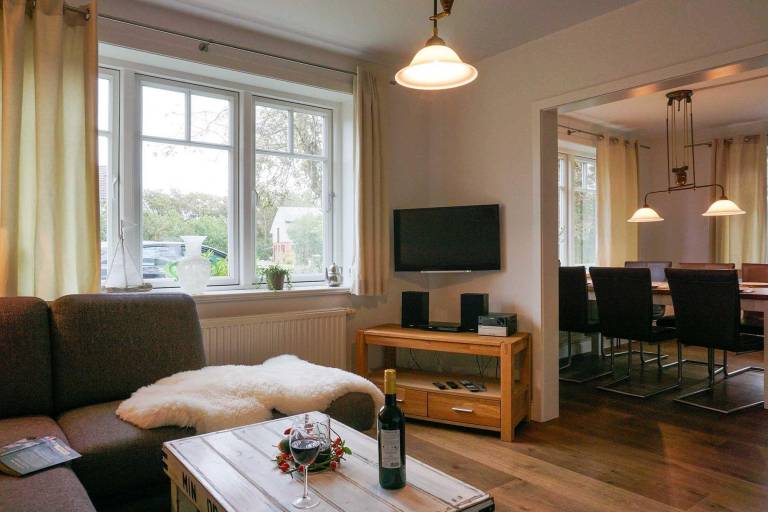 Vacation home with terrace, sauna & grill in St. Peter-Ording