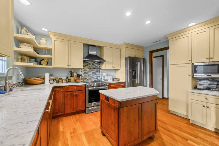 Spacious Dog-Friendly Retreat in Chatham — photo 3