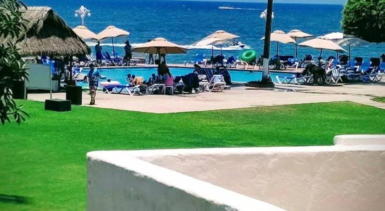Lovely villa with pool & jacuzzi | Beach nearby | Pets are welcome — photo 4