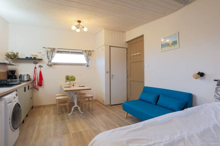 Studio with BBQ, terrace & fast internet | Sea view — photo 3