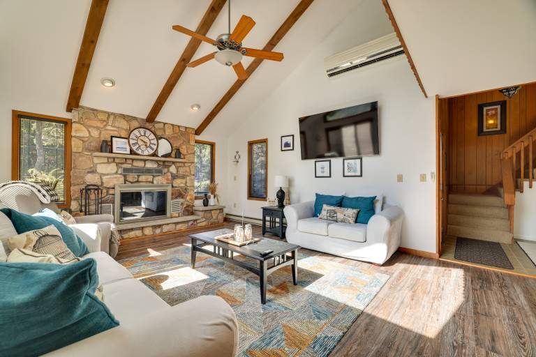 Lake Harmony Home Near Big Boulder! — photo 5