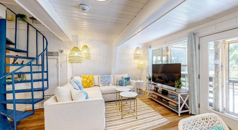 Nice vacation home | Pets allowed in Dauphin, MB