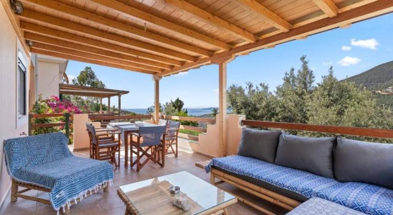 Villa with patio, hot tub & BBQ — photo 5